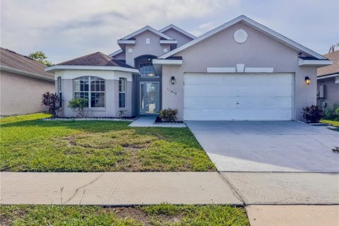 House in Orlando, Florida 4 bedrooms, 159.51 sq.m. № 1885423 - photo 1