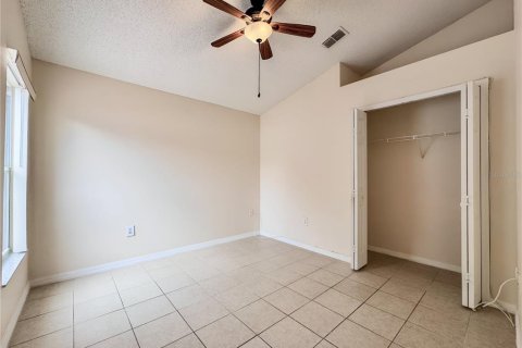 House in Orlando, Florida 4 bedrooms, 159.51 sq.m. № 1885423 - photo 14