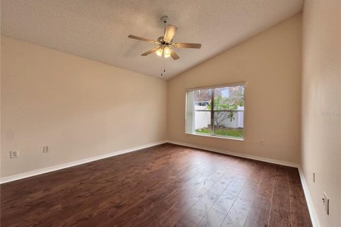 House in Orlando, Florida 4 bedrooms, 159.51 sq.m. № 1885423 - photo 15