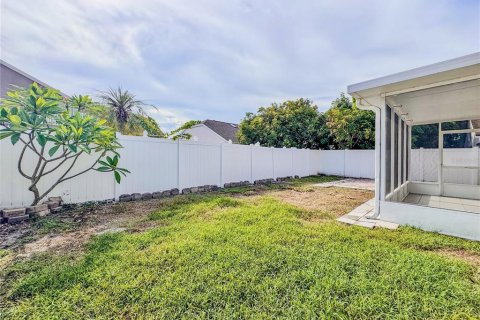 House in Orlando, Florida 4 bedrooms, 159.51 sq.m. № 1885423 - photo 29