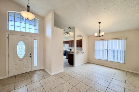 House in Orlando, Florida 4 bedrooms, 159.51 sq.m. № 1885423 - photo 4