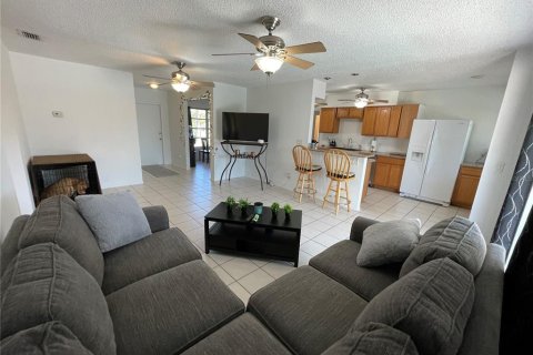 Casa en venta en Port Charlotte, Florida, 3 dormitorios, 132.2 m2 № 1590036 - foto 12