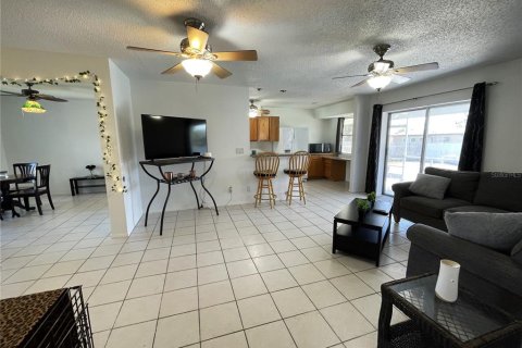 Casa en venta en Port Charlotte, Florida, 3 dormitorios, 132.2 m2 № 1590036 - foto 13