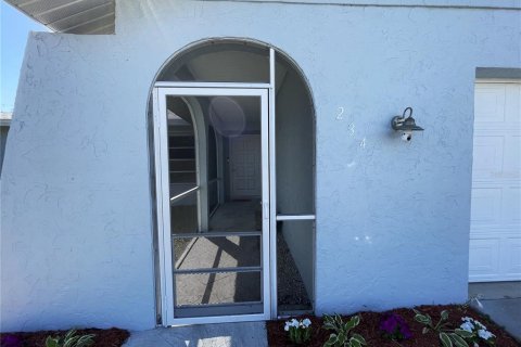 Casa en venta en Port Charlotte, Florida, 3 dormitorios, 132.2 m2 № 1590036 - foto 3
