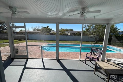 Casa en venta en Port Charlotte, Florida, 3 dormitorios, 132.2 m2 № 1590036 - foto 10