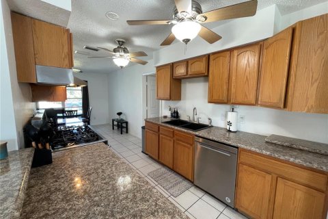 Casa en venta en Port Charlotte, Florida, 3 dormitorios, 132.2 m2 № 1590036 - foto 19