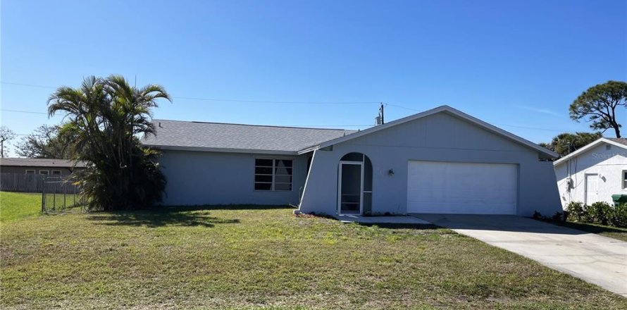 Casa en Port Charlotte, Florida 3 dormitorios, 132.2 m2 № 1590036