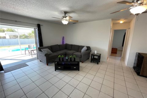 Casa en venta en Port Charlotte, Florida, 3 dormitorios, 132.2 m2 № 1590036 - foto 16