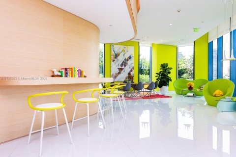 Купить кондоминиум в Майами, Флорида 2 спальни, 87.7м2, № 1952886 - фото 24