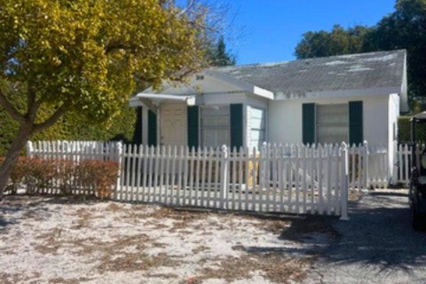 Immobilier commercial à Largo, Floride 131.64 m2 № 2127384