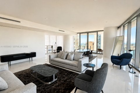 Condo in Miami, Florida, 5 bedrooms  № 2186020 - photo 3