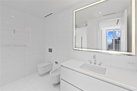 Condo in Miami, Florida, 5 bedrooms  № 2186020 - photo 14