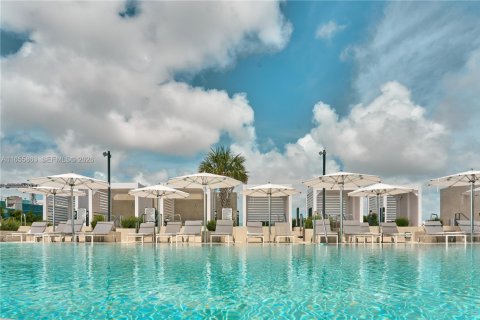 Condo in Miami, Florida, 5 bedrooms  № 2186020 - photo 28