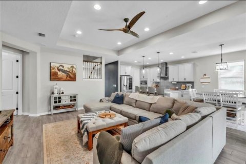 Villa ou maison à louer à Parrish, Floride: 4 chambres, 242.75 m2 № 2416232 - photo 6