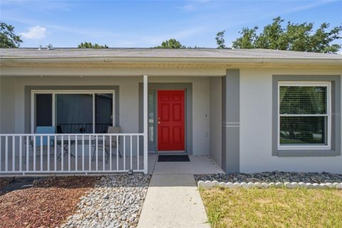 House in Minneola, Florida 3 bedrooms, 153.1 sq.m. № 2207371 - photo 6