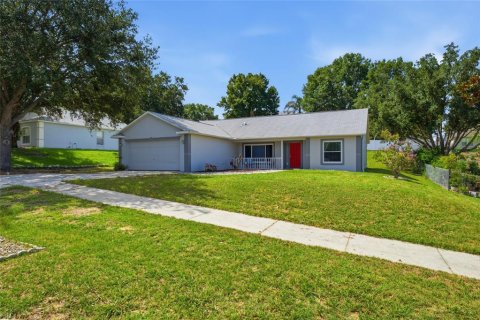 House in Minneola, Florida 3 bedrooms, 153.1 sq.m. № 2207371 - photo 3