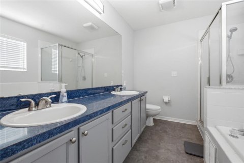 House in Minneola, Florida 3 bedrooms, 153.1 sq.m. № 2207371 - photo 26