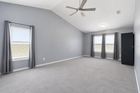 House in Minneola, Florida 3 bedrooms, 153.1 sq.m. № 2207371 - photo 20