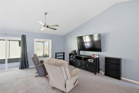 House in Minneola, Florida 3 bedrooms, 153.1 sq.m. № 2207371 - photo 11