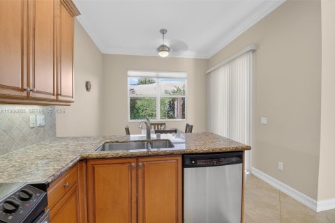 Снять в аренду виллу или дом в Бойнтон-Бич, Флорида 3 спальни, 150.04м2, № 2048875 - фото 11