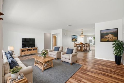 Condominio en venta en Pinellas Park, Florida, 2 dormitorios, 164.99 m2 № 2373932 - foto 8