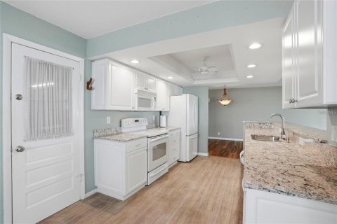 Condominio en venta en Pinellas Park, Florida, 2 dormitorios, 164.99 m2 № 2373932 - foto 23