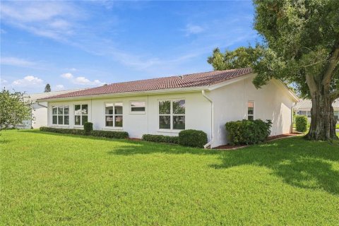 Condominio en venta en Pinellas Park, Florida, 2 dormitorios, 164.99 m2 № 2373932 - foto 4