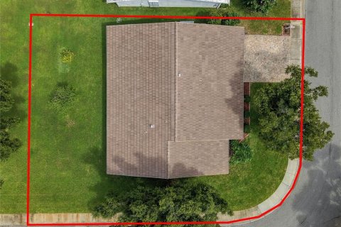 Condominio en venta en Pinellas Park, Florida, 2 dormitorios, 164.99 m2 № 2373932 - foto 2