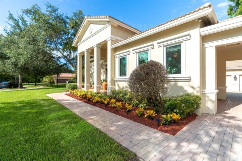 House in Davie, Florida 5 bedrooms, 376.9 sq.m. № 2088010 - photo 26