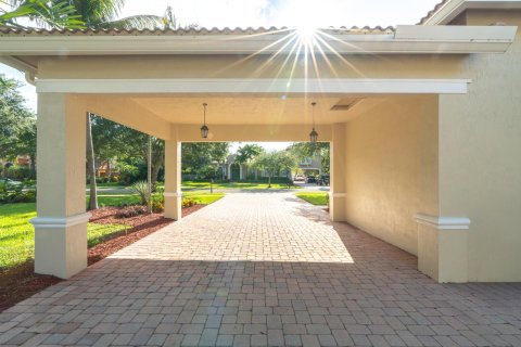 House in Davie, Florida 5 bedrooms, 376.9 sq.m. № 2088010 - photo 28