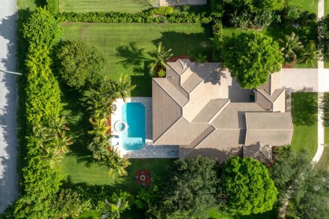 House in Davie, Florida 5 bedrooms, 376.9 sq.m. № 2088010 - photo 30