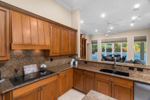 House in Davie, Florida 5 bedrooms, 376.9 sq.m. № 2088010 - photo 5