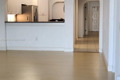 Купить кондоминиум в Дорал, Флорида 3 спальни, 158.86м2, № 2057380 - фото 16