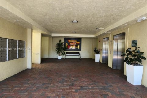 Купить кондоминиум в Дорал, Флорида 3 спальни, 158.86м2, № 2057380 - фото 6