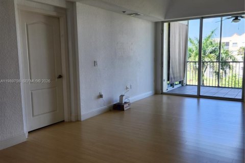 Купить кондоминиум в Дорал, Флорида 3 спальни, 158.86м2, № 2057380 - фото 18