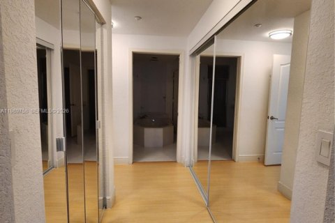 Купить кондоминиум в Дорал, Флорида 3 спальни, 158.86м2, № 2057380 - фото 28