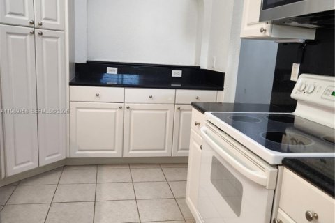 Купить кондоминиум в Дорал, Флорида 3 спальни, 158.86м2, № 2057380 - фото 20