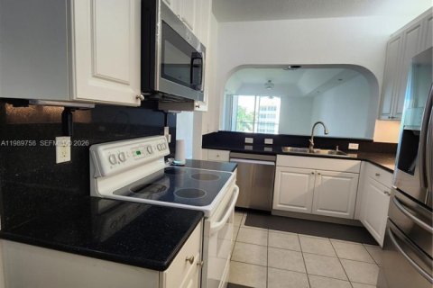 Купить кондоминиум в Дорал, Флорида 3 спальни, 158.86м2, № 2057380 - фото 21