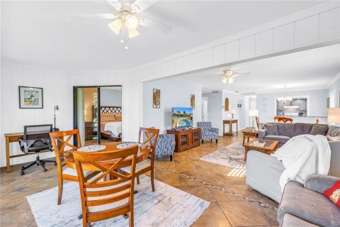 Condominio en venta en Bradenton, Florida, 2 dormitorios, 137.22 m2 № 2095546 - foto 14