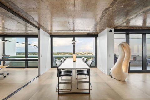 Condominio en venta en Sarasota, Florida, 2 dormitorios, 220.55 m2 № 2208845 - foto 13