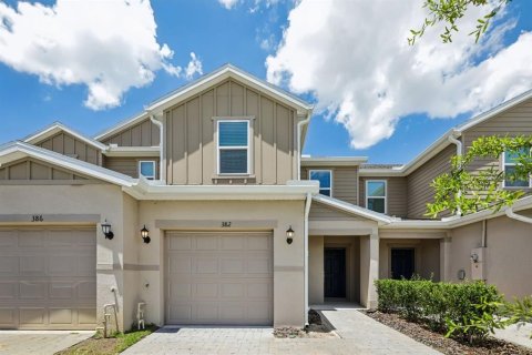 Townhouse in Lake Wales, Florida 3 bedrooms, 144.65 sq.m. № 2375519