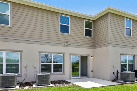 Townhouse in Lake Wales, Florida 3 bedrooms, 144.65 sq.m. № 2375519 - photo 15