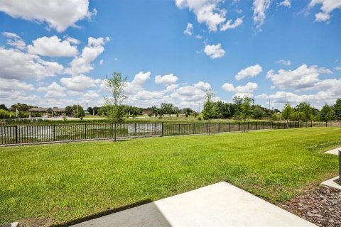 Townhouse in Lake Wales, Florida 3 bedrooms, 144.65 sq.m. № 2375519 - photo 16