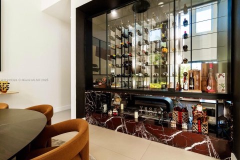 Casa en venta en Plantation, Florida, 5 dormitorios, 384.8 m2 № 2016415 - foto 30