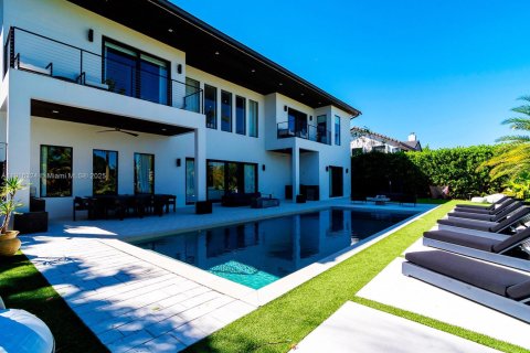 Casa en venta en Plantation, Florida, 5 dormitorios, 384.8 m2 № 2016415 - foto 9