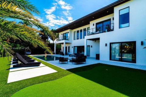 Casa en venta en Plantation, Florida, 5 dormitorios, 384.8 m2 № 2016415 - foto 11