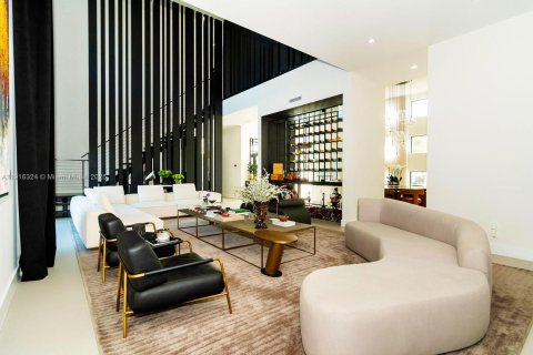 Casa en venta en Plantation, Florida, 5 dormitorios, 384.8 m2 № 2016415 - foto 26