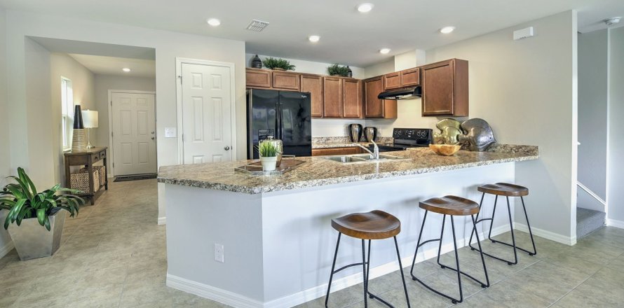 Townhouse in BAYSHORE COMMONS in North Fort Myers, Florida 3 bedrooms, 140 sq.m. № 56989