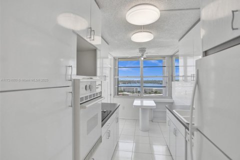 Купить кондоминиум в Авентура, Флорида 2 спальни, 145.39м2, № 1984953 - фото 21