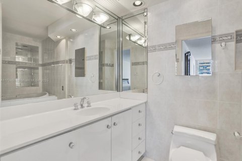 Купить кондоминиум в Авентура, Флорида 2 спальни, 145.39м2, № 1984953 - фото 29
